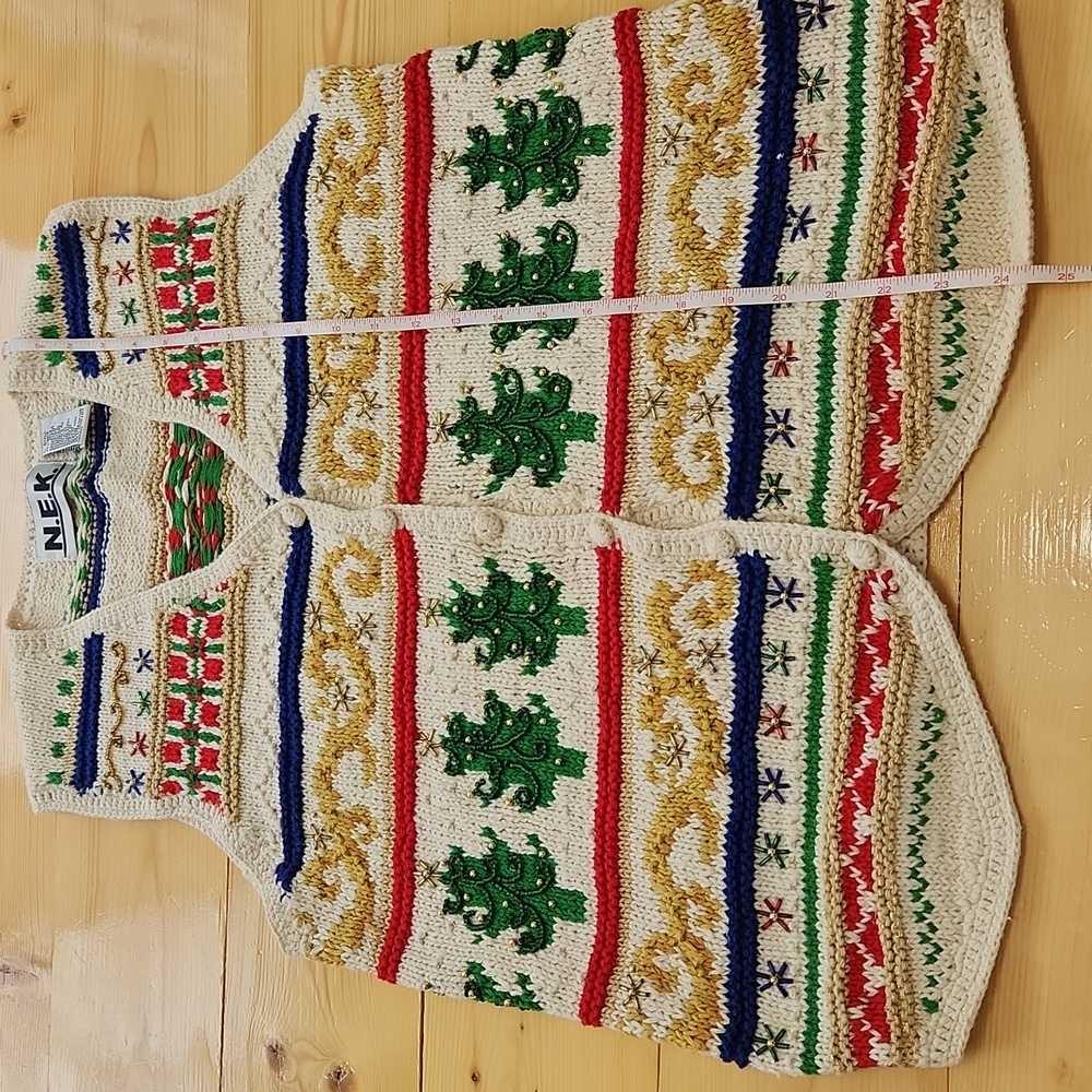 N.E.K. Vintage Christmas Holiday Knit Beaded Vest Womens Sz S - Picture 13 of 16
